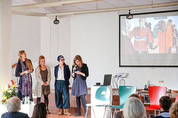 Studierende präsentieren ihre Projekte beim Hochschulfest in Ottersberg; © Wenke Wollschläger